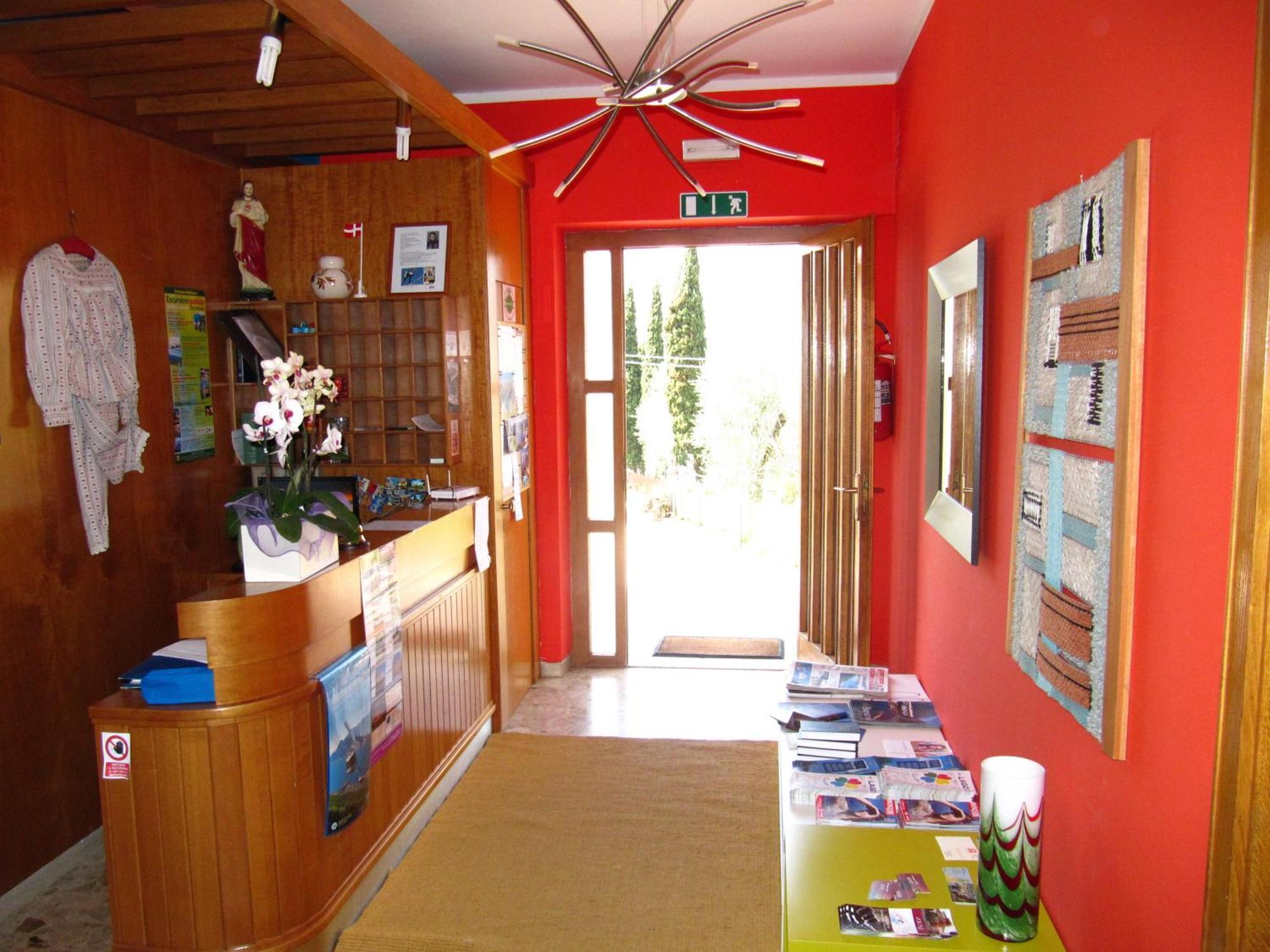 Hotel Carlo Brenzone sul Garda Εξωτερικό φωτογραφία