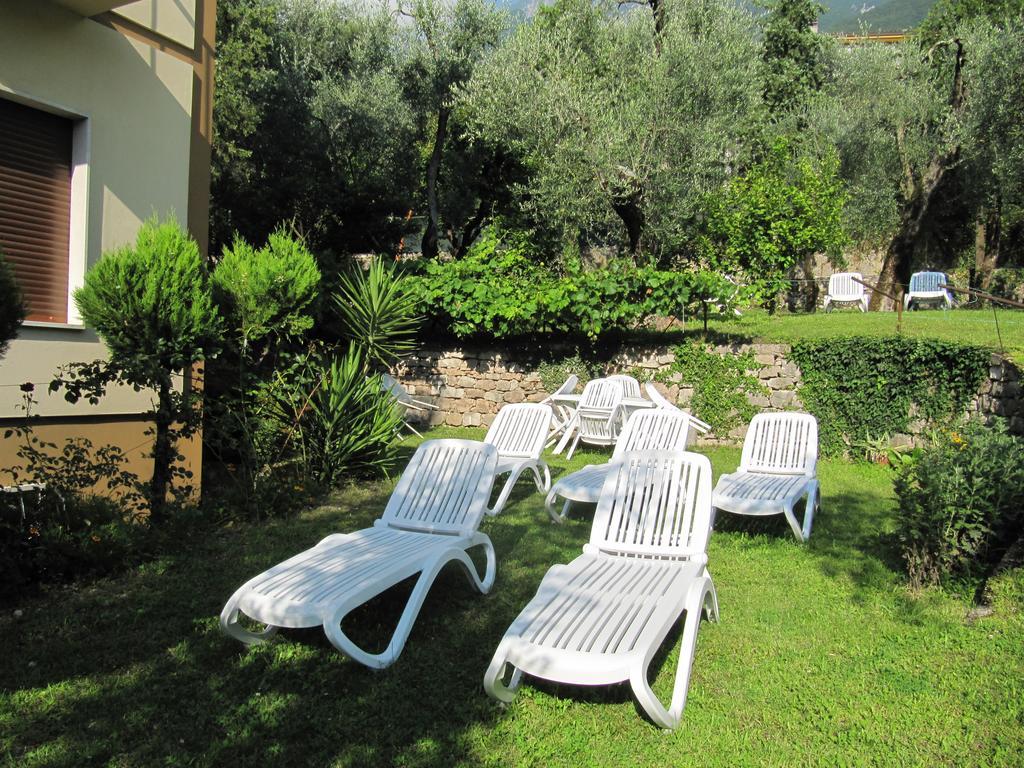 Hotel Carlo Brenzone sul Garda Εξωτερικό φωτογραφία
