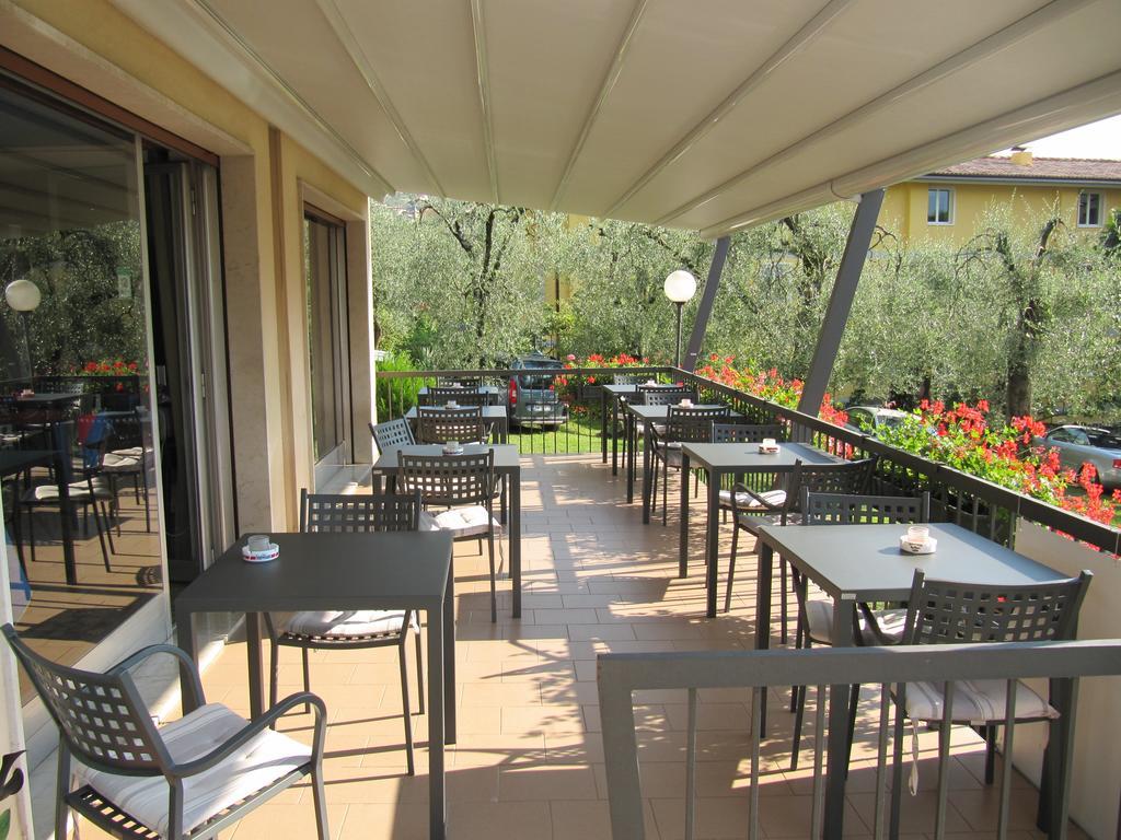 Hotel Carlo Brenzone sul Garda Εξωτερικό φωτογραφία